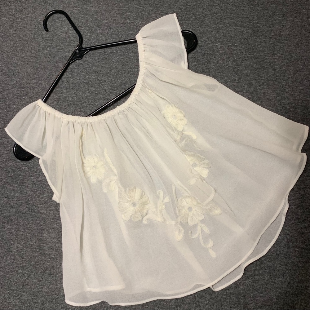 Forever 21 white top